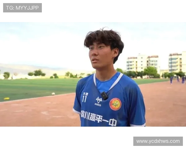 绿茵逐梦激情燃烧见证球队荣耀与足球精神的辉煌瞬间